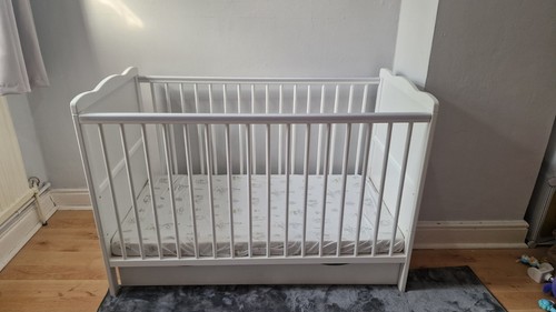Baby cot toddler bed - cot,