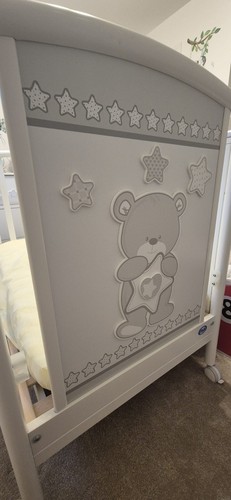 Wood cotbed with mattress pali - cotbed,